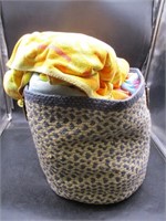 Knit Basket w/ Towels