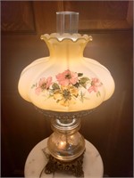 Vintage Electric Hurricane Lamp.  Works