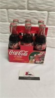 Christmas 1997 Coca Cola 6 pack 8oz Bottles