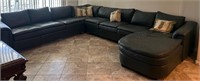 T - LARGE SECTIONAL SOFA (L21)