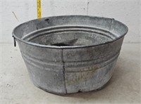 Galvanized wash tub 24 "12"