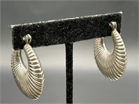 Sterling Silver Earrings 
tw 11.79g
