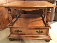 Maple 1-drawer end table 24x 24 x 21