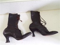 Victorian shoes, need new laces