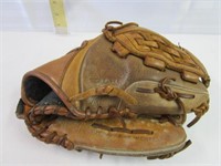 Nice Nike Air Show Leather Baseball Glove