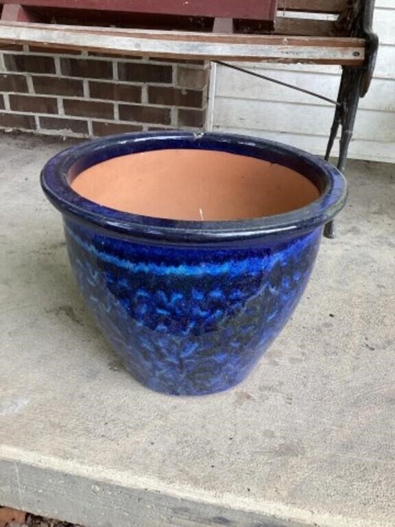 Clay flowerpot