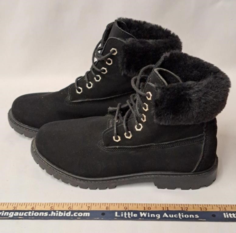 Winter Boots 9-Suede Like Exterior