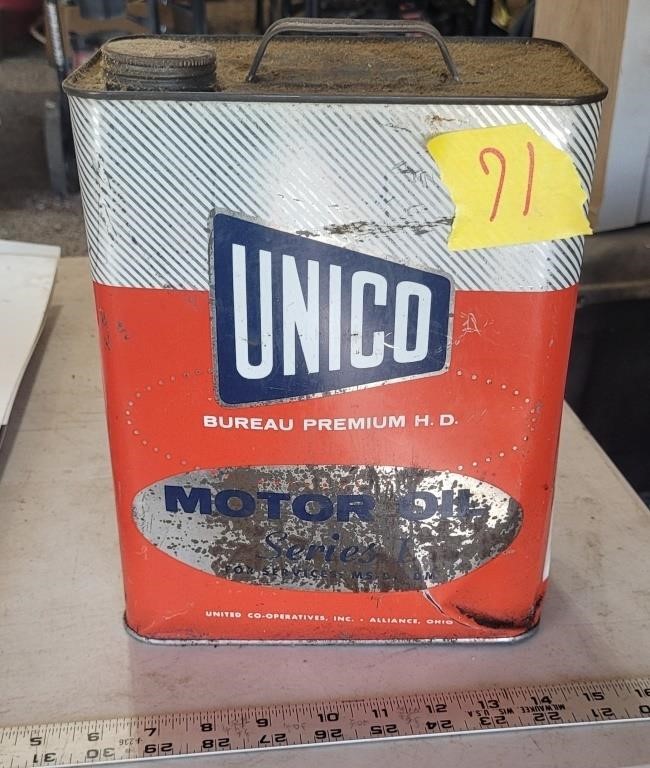 Unico Motor Oil can