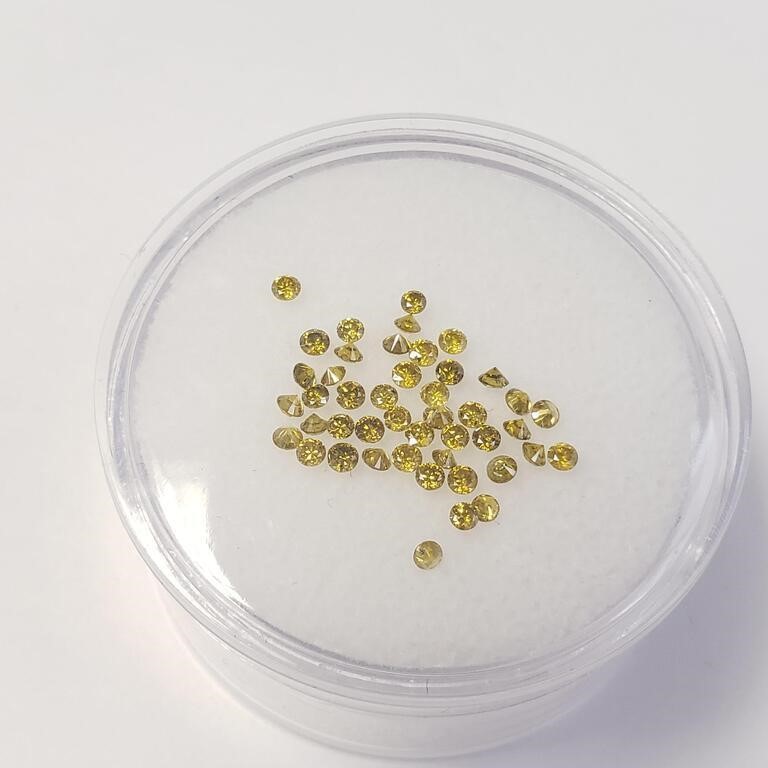 20+ Small Yellow Lab Diamonds SJC