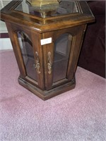MATCHING DISPLAY GLASS END TABLE