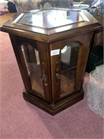 LOVELY OCTAGON DISPLAY END TABLE