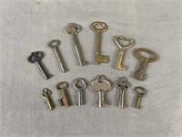 12 Antique Cabinet Keys