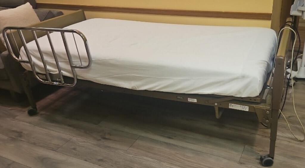 POWERED HOSPITAL BED