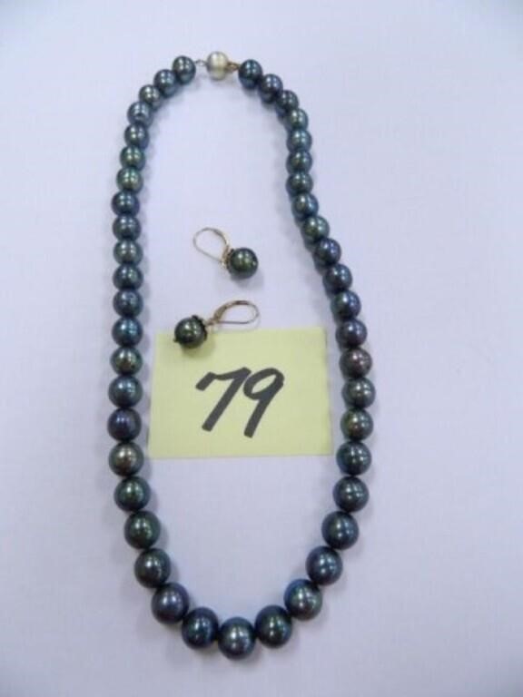 18" Strand of Fresh Water Pearls w/14kt Clasp
