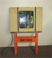 Hirsh saw table with electrical outlet