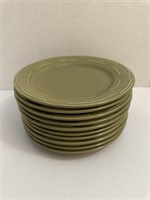 10 Longaberger green dinner plates