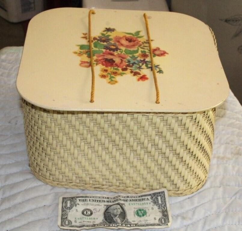 VINTAGE SEWING BASKET WITH CONTENTS