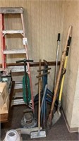 LOT - 6ft LADDER, 4 STANDS AND ASSORTED LONG