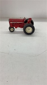 1/16 scale international tractor