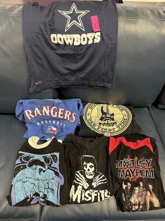 LOT OF MIXED GRAPHIC T-SHIRTS