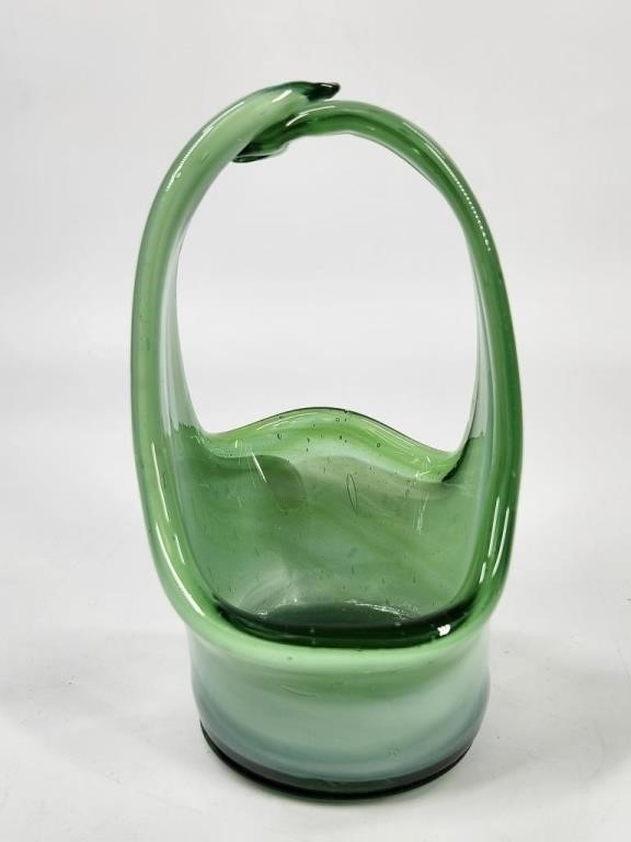 HAND BLOWN ART GLASS BASKET