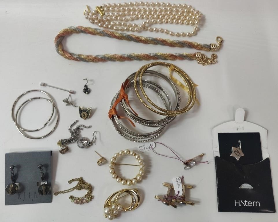 Assorted Lot of Jewelry
