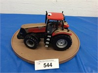 Ertl Case IH 305 20 years Magnum, WF, 1/32 scale