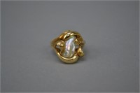 14k Gold & Natural Freshwater Pearl  Ladies Ring