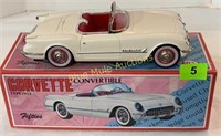 In box 1953 tin Corvette Convertible-1:18