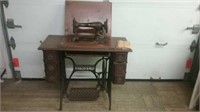 Antique Singer Sewing Machine & Table & Contents