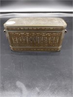 Asian betel nut container