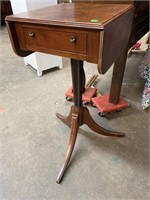 BURLED TOP BOMBAY PEDESTAL TABLE