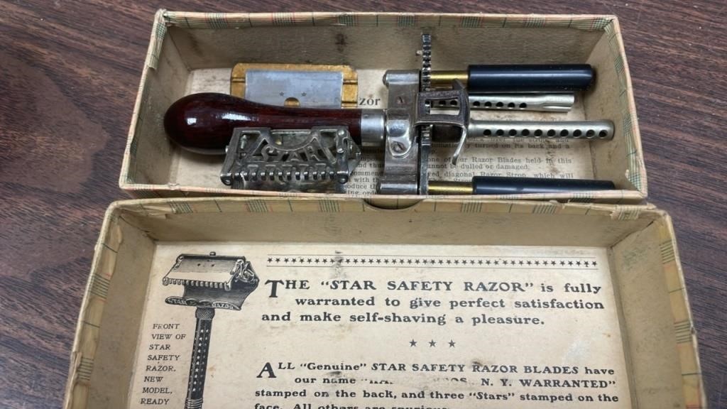 Antique Star Safety Razor with original box