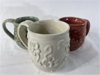 3 Lourdes Pottery Cups