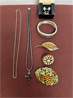 VTG BROOCHES, CROSS NECKLACES, MOUSE PIN