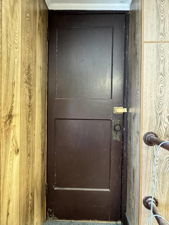 Vintage Wooden Door w/Dead Bolt, no key 78Tx28W