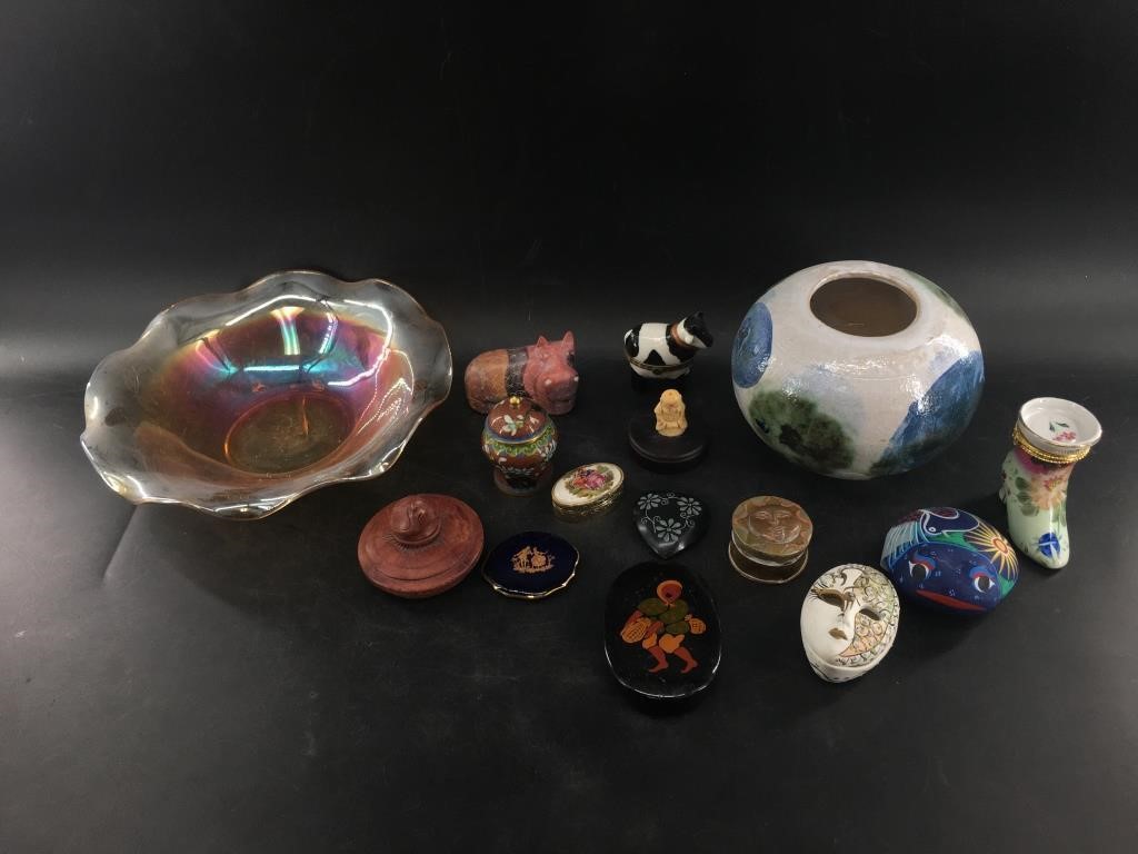 Collection of jewelry and trinket boxes