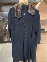 Women’s vintage winter coat