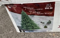 7 FT CHRISTMAS TREE IN BOX