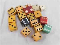 17 Vintage dice