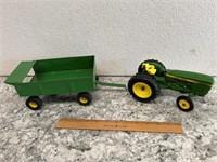 Vintage Ertl wagon. Tractor. John Deere.