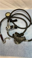 Scuba breathing apparatus and gauge