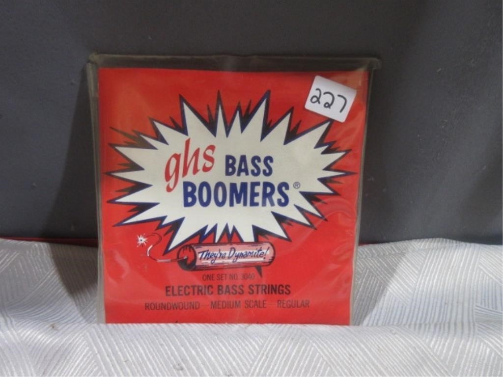 bass boomers guitar strings .