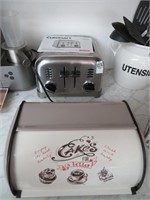 cuisinart toaster, bread box