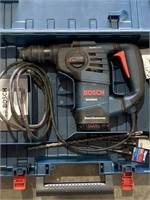 BOSCH HAMMER DRILL IN VERY GOOD CONDITION WITH