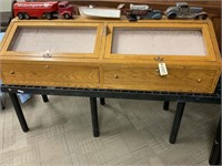 COUNTER TOP DISPLAY CABINET (POSSIBLY FOR KNIVES)