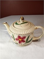 Shawnee 6.5" Convent. Round Handle Teapot w/Gold