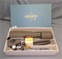Swift instruments model 821 spotting scope in