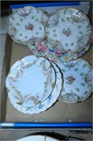 COLLECTION OF DECORATIVE ENGLISH CHINA PLATES