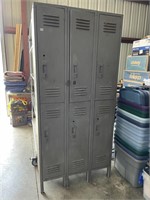 METAL CABINET WITH 6 LOCKERS